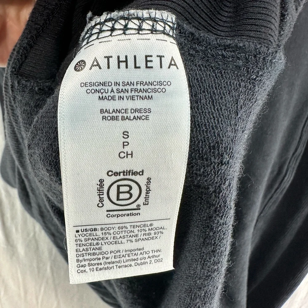 Athleta balance sweatshirt